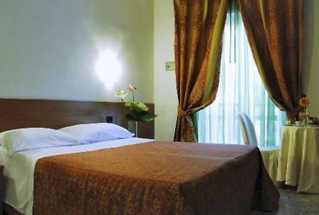 Hotel Villa Giusy 카스텔라네타 마리나 외부 사진